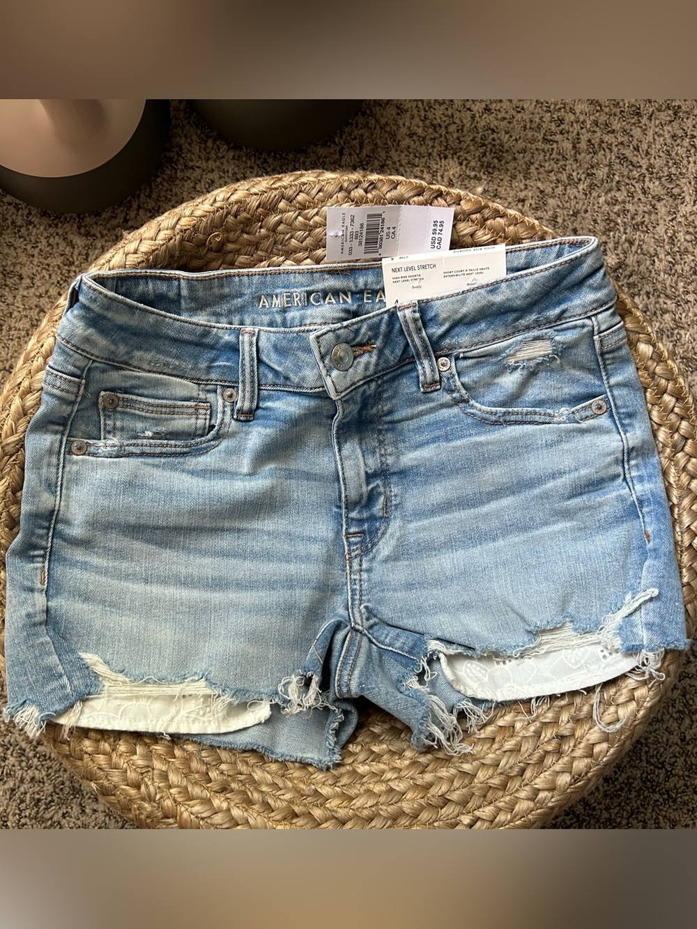 ☀️NWT American Eagle Outfitters Next Level Stretch Shorts Size 4
